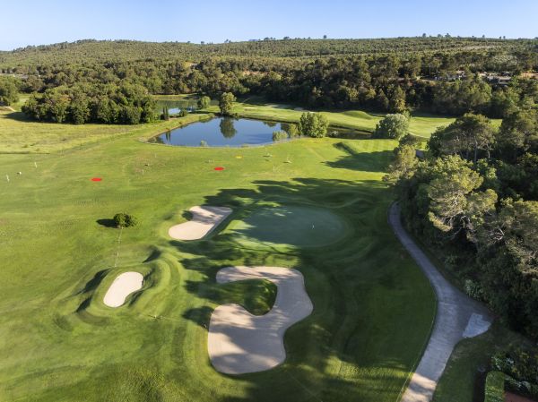 GREEN FEE 18 TROUS