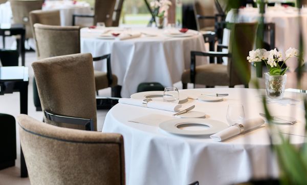Menu gastronomique RENE LALIQUE en 8 plats