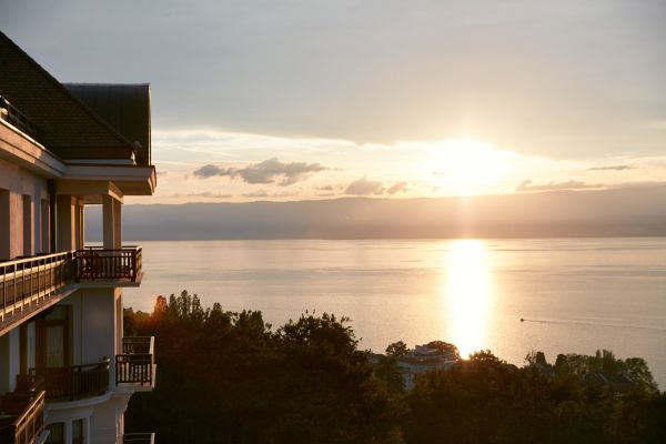 Escapade romantique avec dîner 1 nuit à l'Hôtel Royal - Chambre vue Lac