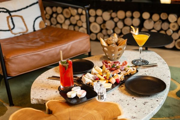 Cocktails et Planche Apéritive