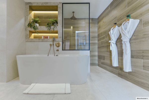 NUITEE JUNIOR SUITE, ACCES SPA & PETIT DEJEUNER