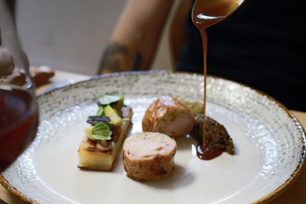 MENU EN 6 TEMPS  + ACCORD METS ET VINS